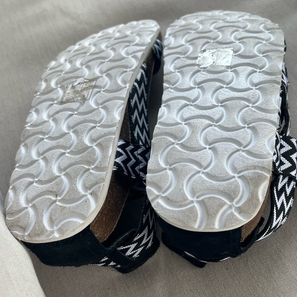 Design Lab The Bay ‘Wailla’ Sandals Size 36 - Picture 6 of 9